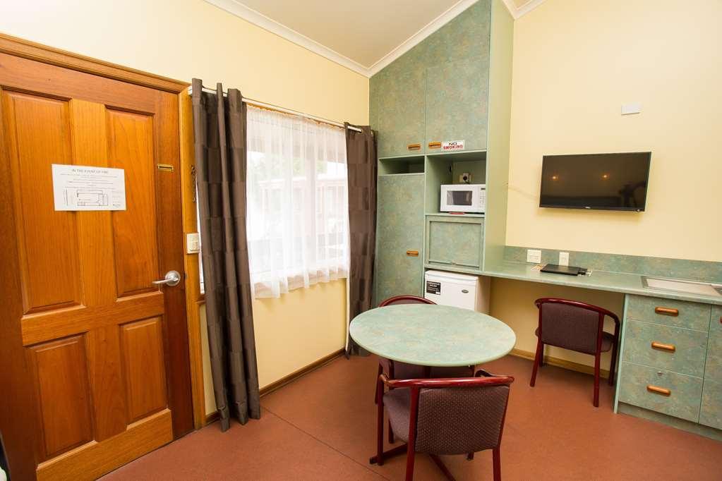توومبا Downs Motel الغرفة الصورة