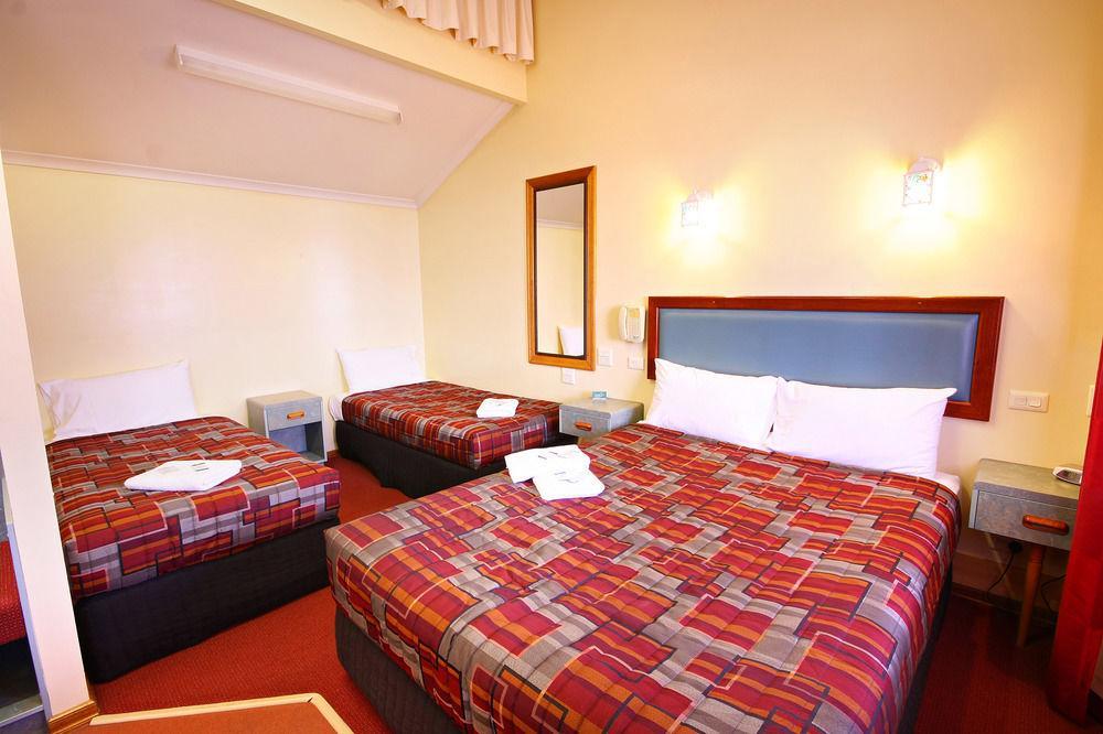 توومبا Downs Motel المظهر الخارجي الصورة