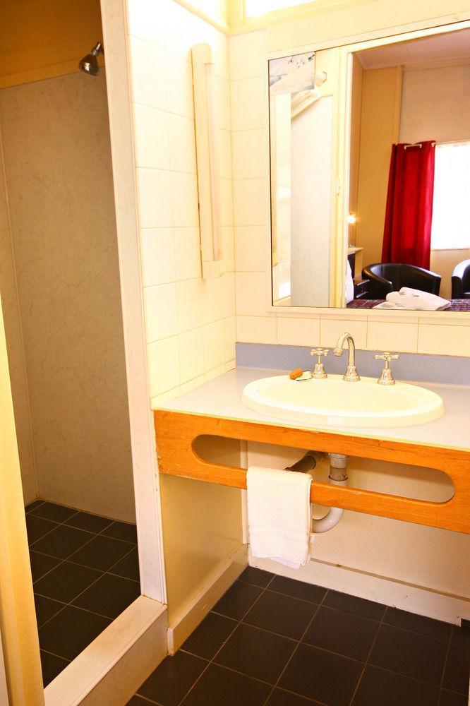 توومبا Downs Motel المظهر الخارجي الصورة