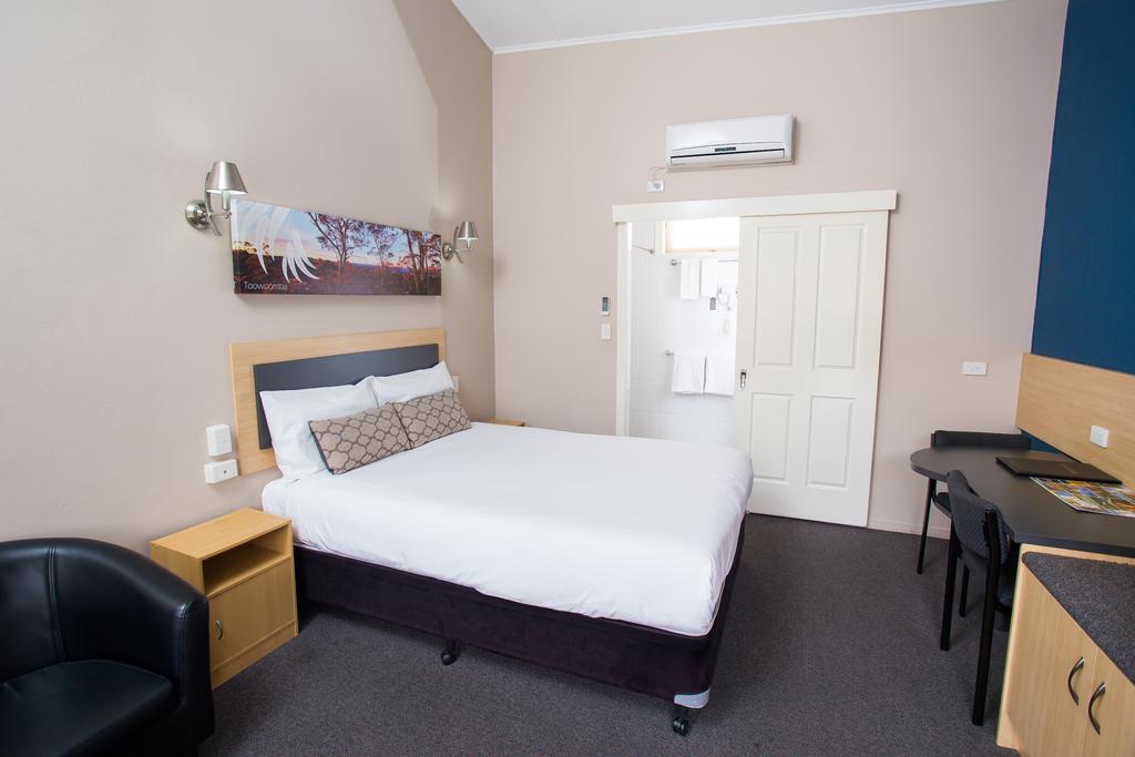 توومبا Downs Motel المظهر الخارجي الصورة