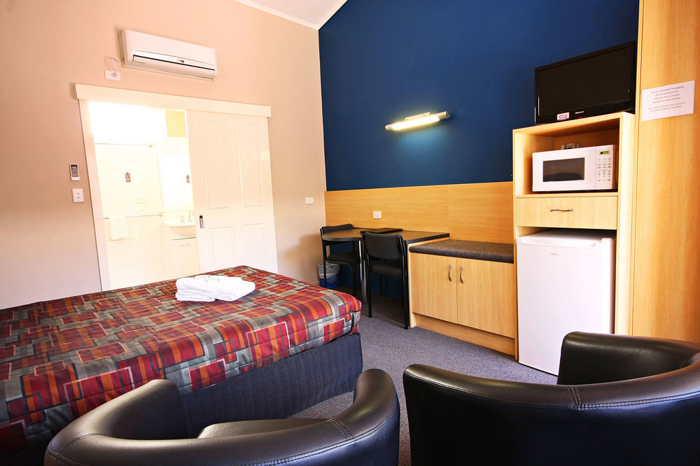 توومبا Downs Motel المظهر الخارجي الصورة