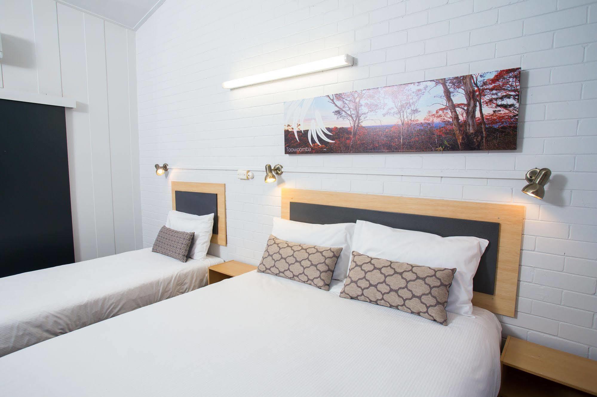 توومبا Downs Motel المظهر الخارجي الصورة