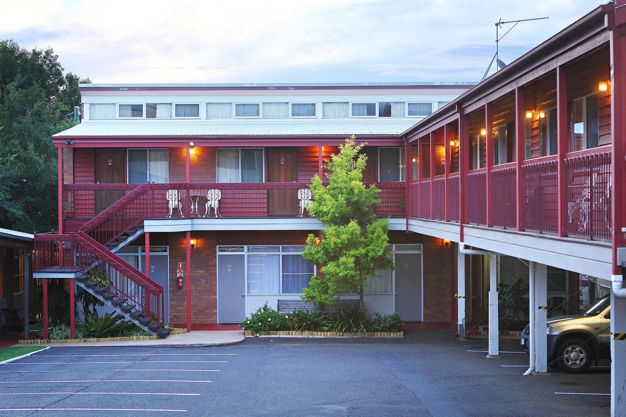 توومبا Downs Motel المظهر الخارجي الصورة
